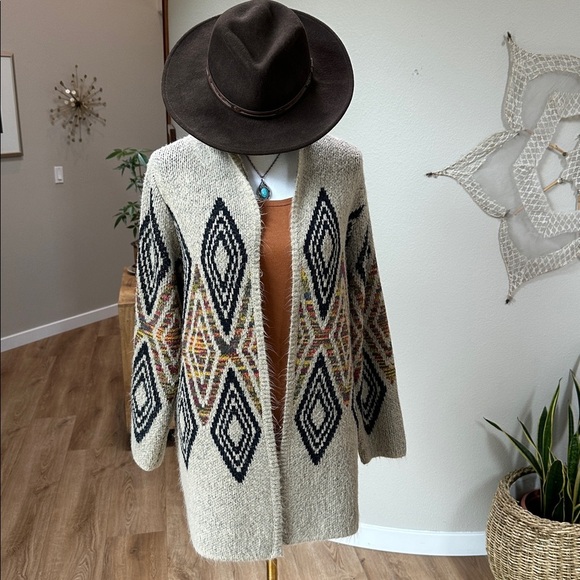 Woven Heart Aztec Print Southwest Boho Long Cardigan Hoodie - Picture 3 of 12